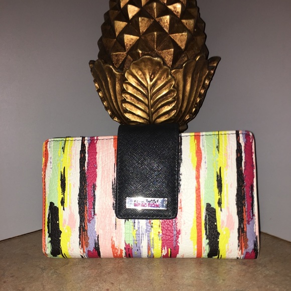 Kenneth Cole Reaction Handbags - KENNETH COLE REACTION CUTE MULTI-COLORED WALLET